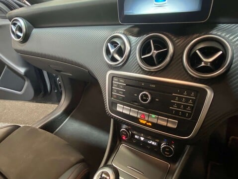 Mercedes-Benz A Class 2.1 A 200 D AMG Line 5dr 19