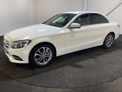 Mercedes-Benz C Class 2.0 C200 Sport Auto 4dr 2