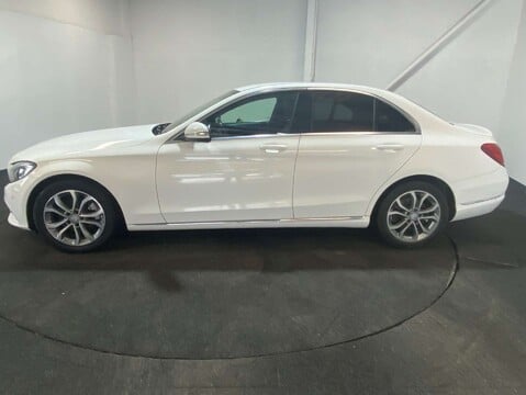 Mercedes-Benz C Class 2.0 C200 Sport Auto 4dr 3