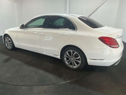 Mercedes-Benz C Class 2.0 C200 Sport Auto 4dr 6