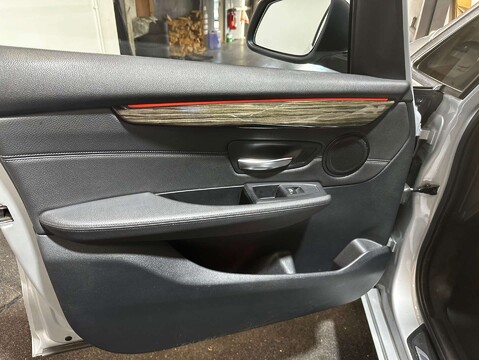 BMW 2 Series 2.0 220d xDrive Luxury Auto 4WD 5dr 52