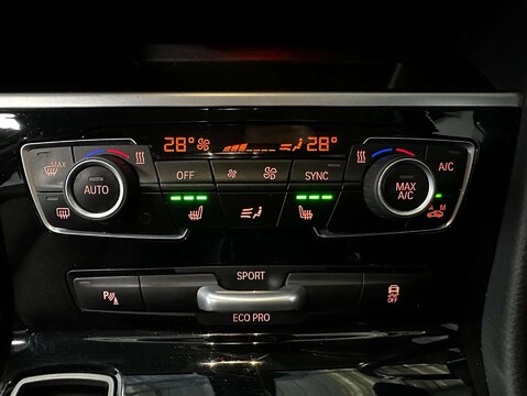 BMW 2 Series 2.0 220d xDrive Luxury Auto 4WD 5dr 32