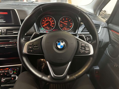 BMW 2 Series 2.0 220d xDrive Luxury Auto 4WD 5dr 22