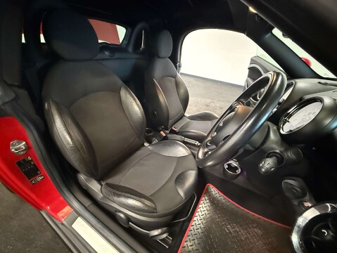 Mini Roadster 2.0 Mini Roadster Cooper SD Auto 2dr 11