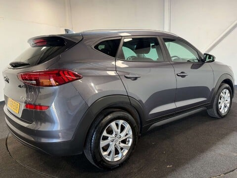 Hyundai TUCSON 1.6 Tucson SE Nav GDi 2WD 5dr 4