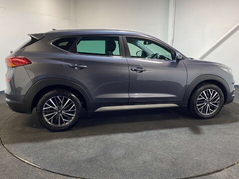 Hyundai TUCSON 1.6 Tucson Premium CRDi 2WD 5dr 9