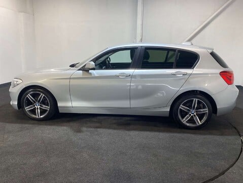 BMW 1 Series 1.5 118I Sport 5dr 3