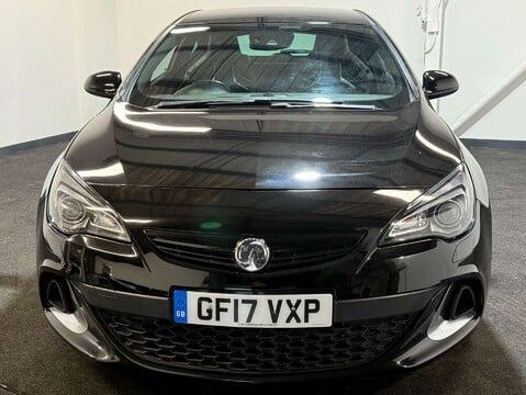 Vauxhall Astra 2.0 Astra VXR 3dr 9