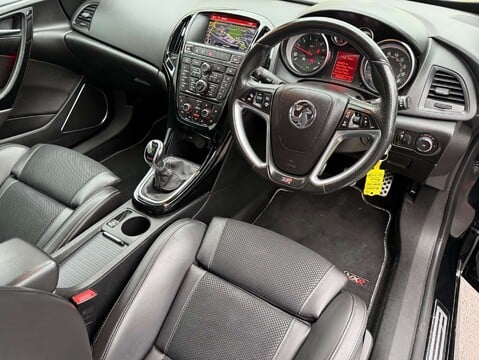 Vauxhall Astra 2.0 Astra VXR 3dr 63