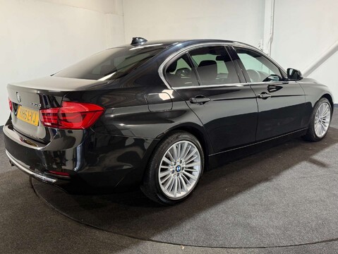 BMW 3 Series 3.0 330D Luxury Auto 4dr 4