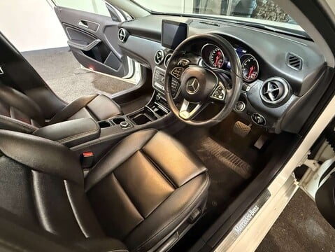 Mercedes-Benz A Class 1.6 A 180 Sport Premium Auto 5dr 38