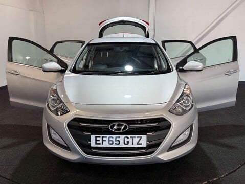 Hyundai i30 1.6 i30 SE Blue Drive CRDi 5dr 10