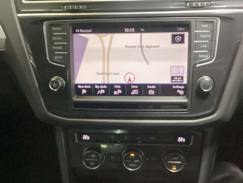 Volkswagen Tiguan 2.0 Tiguan SE Nav TDI BlueMotion Technology 4Motion Semi-Auto 4WD 5dr 6