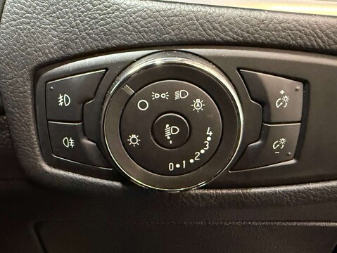 Ford S-Max 1.5 S-Max Titanium T 5dr 17