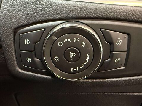 Ford S-Max 1.5 S-Max Titanium T 5dr 17