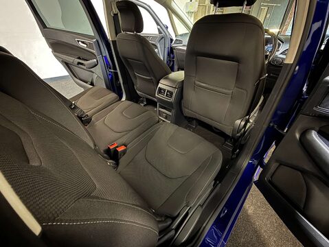 Ford S-Max 1.5 S-Max Titanium T 5dr 43