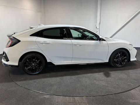 Honda Civic 1.5 Civic Sport VTec CVT 5dr 7