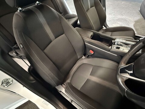 Honda Civic 1.5 Civic Sport VTec CVT 5dr 17
