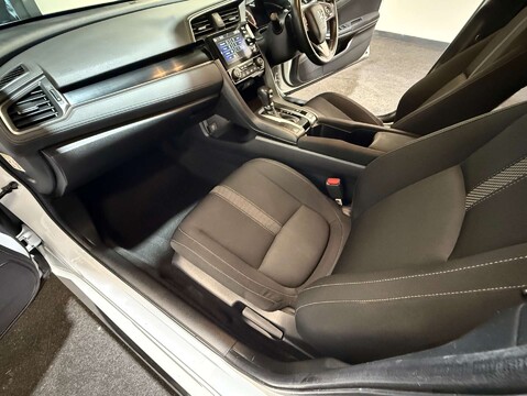Honda Civic 1.5 Civic Sport VTec CVT 5dr 43