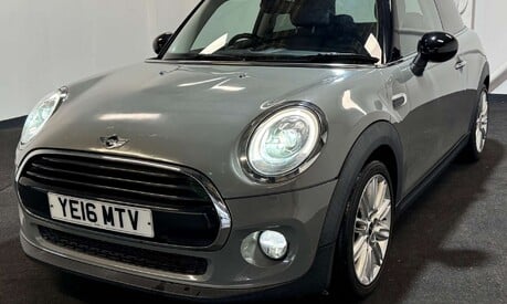 Mini Hatch 1.5 Cooper D Auto 3dr