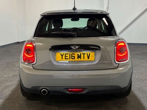 Mini Hatch 1.5 Cooper D Auto 3dr 6