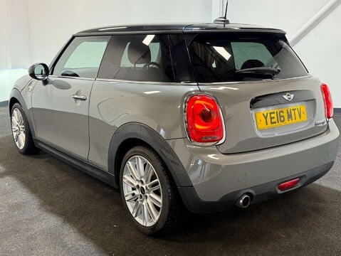 Mini Hatch 1.5 Cooper D Auto 3dr 3