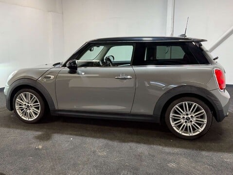 Mini Hatch 1.5 Cooper D Auto 3dr 5