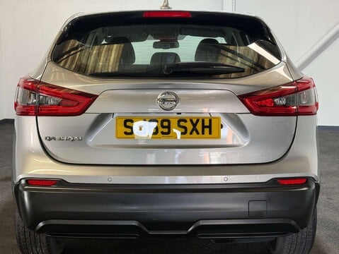 Nissan Qashqai 1.5 Qashqai Acenta Premium dCi 5dr 4