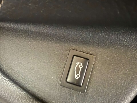 BMW 5 Series 3.0 530D SE Auto 4dr 16