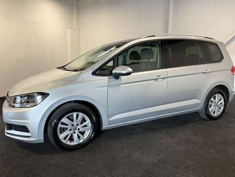 Volkswagen Touran 1.5 Touran SE Family TSI 5dr 2