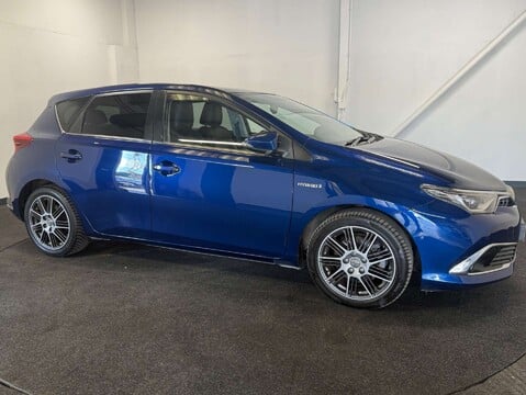 Toyota Auris 1.8 Auris Excel VVT-i Hybrid CVT 5dr 8