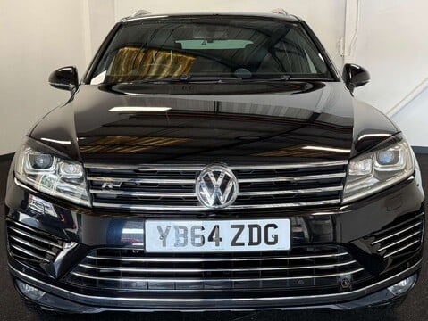 Volkswagen Touareg 3.0 Touareg V6 R-Line TDI BlueMotion Technology Auto 4WD 5dr 9