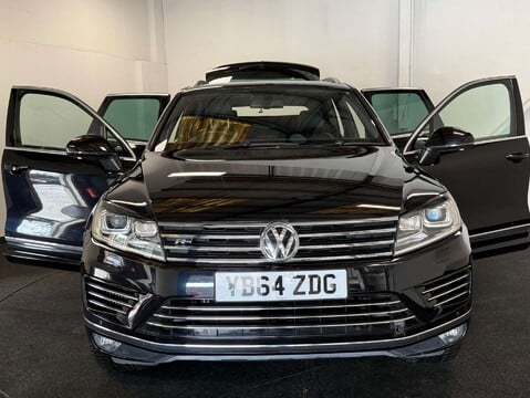 Volkswagen Touareg 3.0 Touareg V6 R-Line TDI BlueMotion Technology Auto 4WD 5dr 10