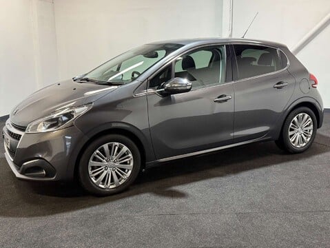 Peugeot 208 1.2 208 Allure S/S Auto 5dr 2