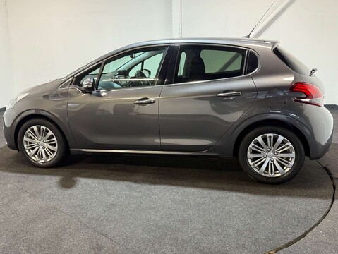 Peugeot 208 1.2 208 Allure S/S Auto 5dr 3