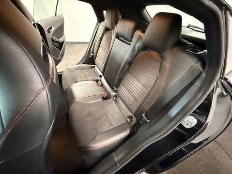 Mercedes-Benz CLA Class 1.6 CLA 180 AMG Line Edition Auto 5dr 54