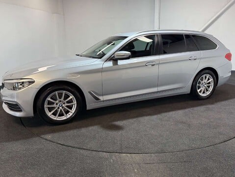 BMW 5 Series 2.0 520d xDrive SE Auto 4WD 5dr 2