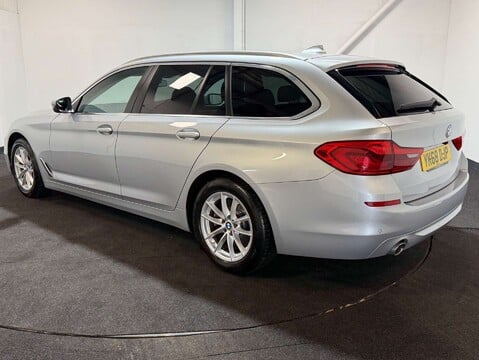 BMW 5 Series 2.0 520d xDrive SE Auto 4WD 5dr 4