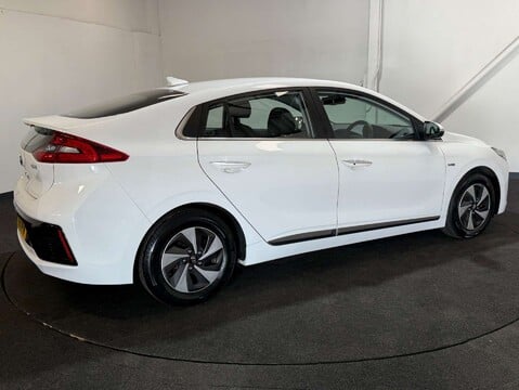 Hyundai IONIQ 1.6 IONIQ Premium FHEV Semi-Auto 5dr 4