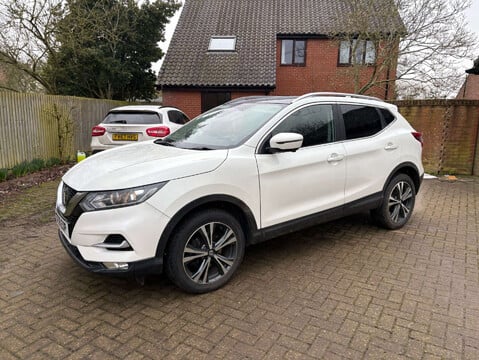 Nissan Qashqai 1.2 Qashqai N-Connecta DiG-T 5dr 1