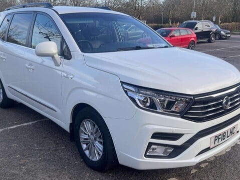 SsangYong Turismo 2.2 Rodius Turismo EX Auto 5dr 2