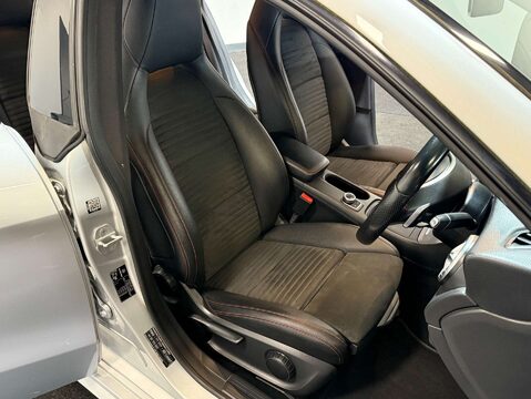 Mercedes-Benz CLA Class 2.1 CLA 220 D AMG Line Auto 4dr 11