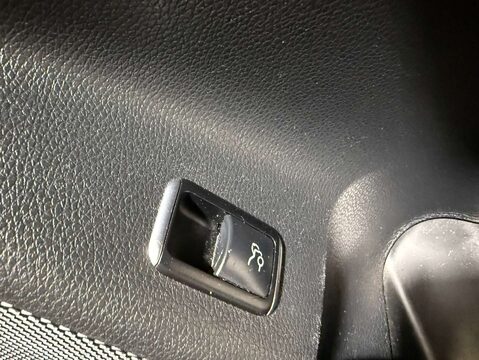 Mercedes-Benz CLA Class 2.1 CLA 220 D AMG Line Auto 4dr 18
