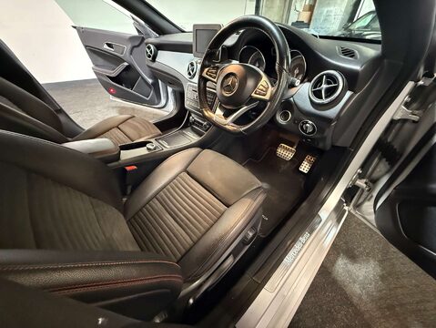 Mercedes-Benz CLA Class 2.1 CLA 220 D AMG Line Auto 4dr 21