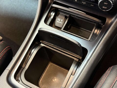 Mercedes-Benz CLA Class 2.1 CLA 220 D AMG Line Auto 4dr 33