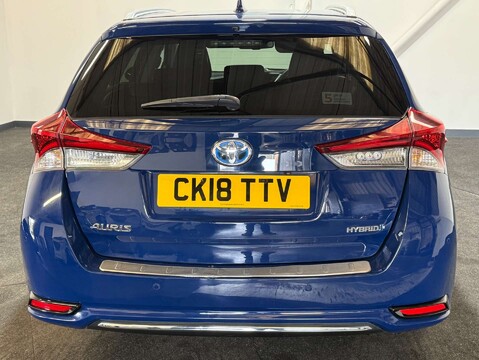 Toyota Auris 1.8 Auris Design HEV VVT-i CVT 5dr 7