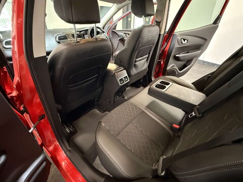 Renault Kadjar 1.3 Kadjar Iconic TCe 5dr 44