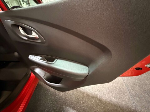 Renault Kadjar 1.3 Kadjar Iconic TCe 5dr 37