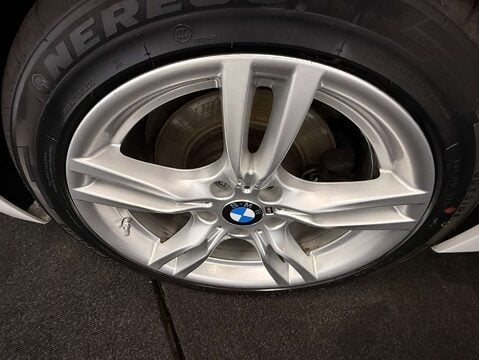 BMW 3 Series 3.0 335d M Sport Saloon 4dr Diesel Auto xDrive Euro 6 (s/s) (313 ps) 39