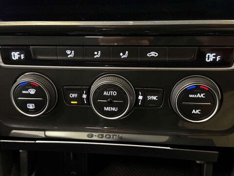 Volkswagen Golf e-Golf 5dr 21